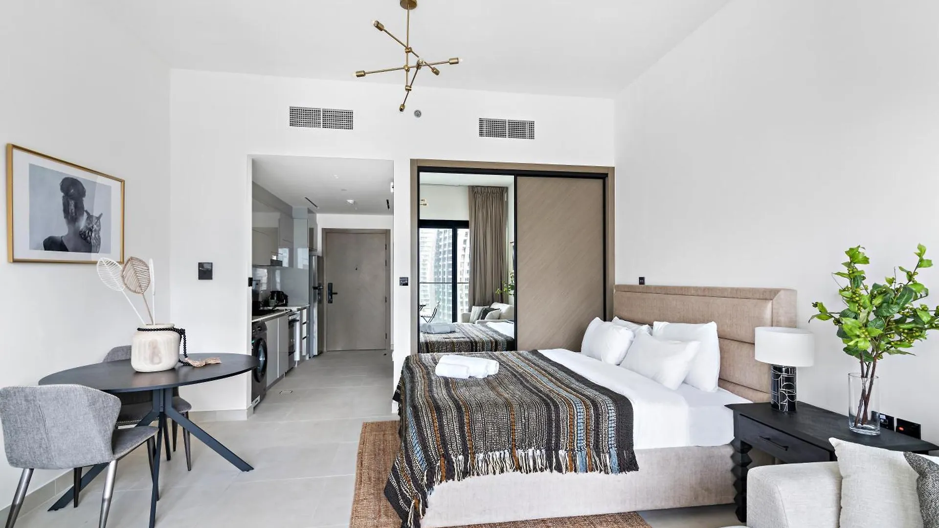 Furnished Apartment Binghatti Canal - Burj Khalifa View, Dubai